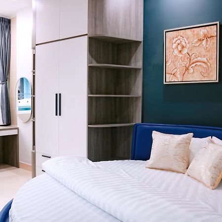 Apec Bnb Hotel Ho Chi Minh City Exterior photo